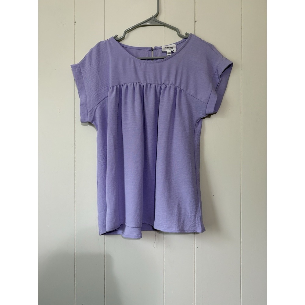 Andree by Unit Womens M Lavender Babydoll Blouse Round Neck Cap Sleeve Top